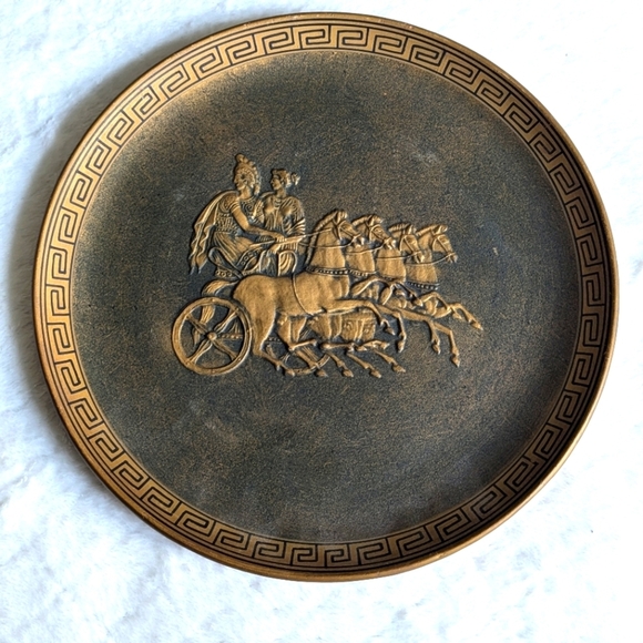 Vintage 1950's Greek Chariot Raised Motif - Greek Pottery Decorative Plate - Picture 5 of 12